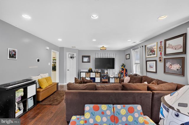 609 QUINCY CT, Glassboro, NJ 08028