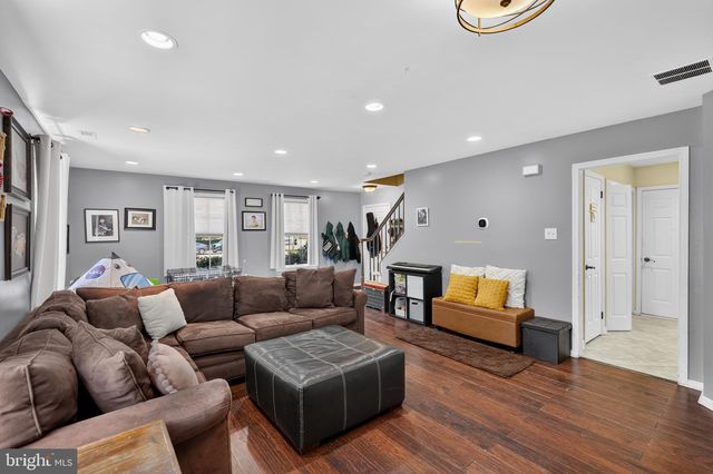 609 QUINCY CT, Glassboro, NJ 08028