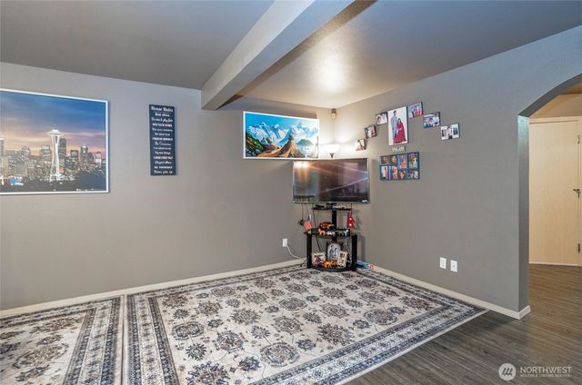 7332 178th Street Ct E, Puyallup, WA 98375