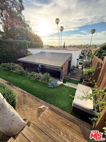 1274 West Boulevard, Los Angeles, CA 90019