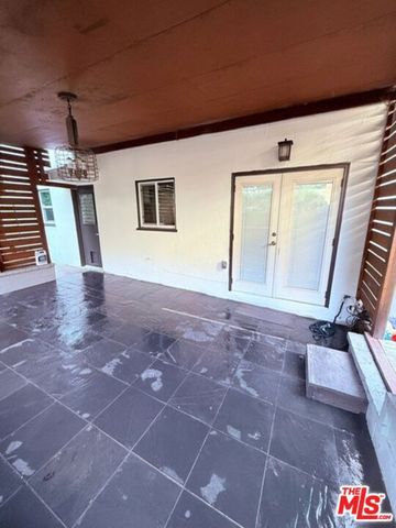 1274 West Boulevard, Los Angeles, CA 90019