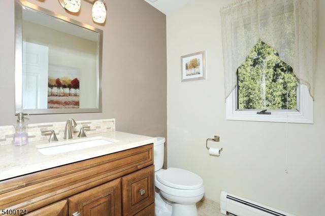 602 Mill Run, Paramus Boro, NJ 07652