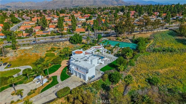 6910 SandTrack, Riverside, CA 92506