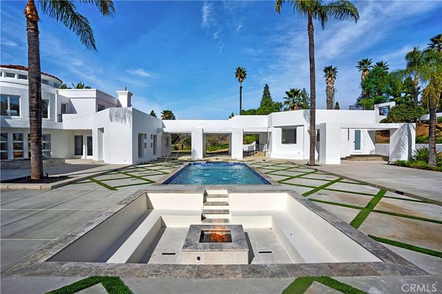 6910 SandTrack, Riverside, CA 92506