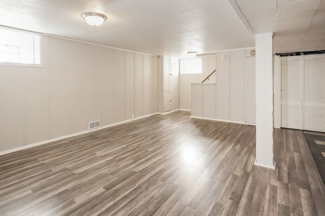 3530 Pinewood Dr, West Homestead, PA 15120