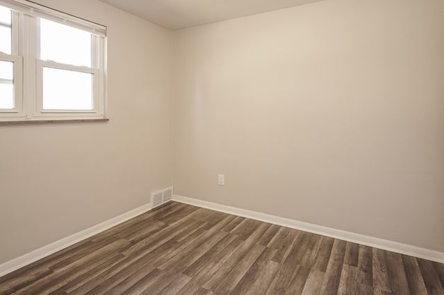 3530 Pinewood Dr, West Homestead, PA 15120