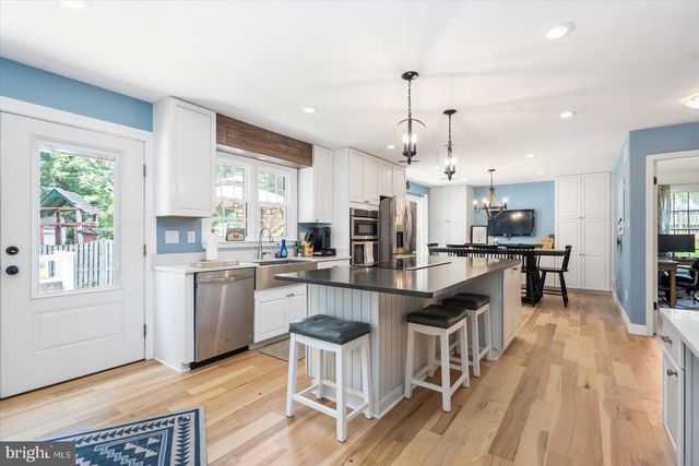 7200 CARACARA CT, Sykesville, MD 21784