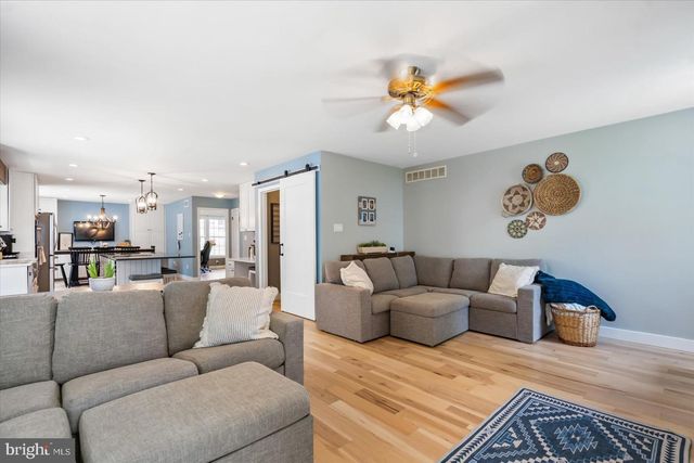 7200 CARACARA CT, Sykesville, MD 21784