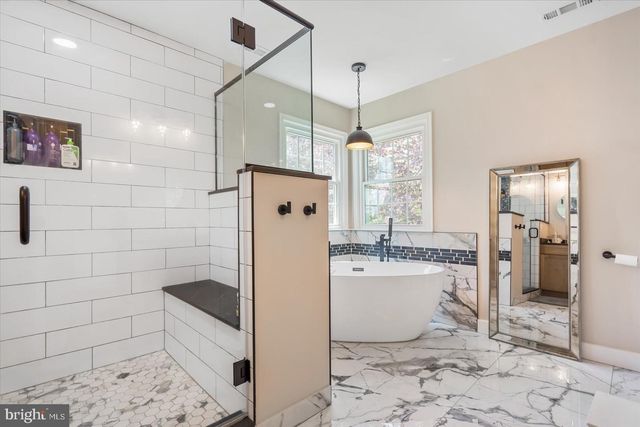 7200 CARACARA CT, Sykesville, MD 21784