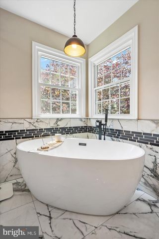 7200 CARACARA CT, Sykesville, MD 21784