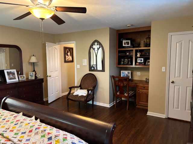 104 E Courtney Cove, Searcy, AR 72143