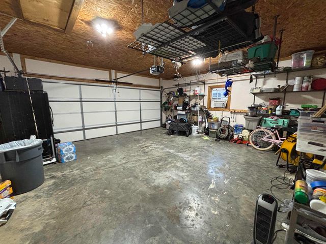 104 E Courtney Cove, Searcy, AR 72143