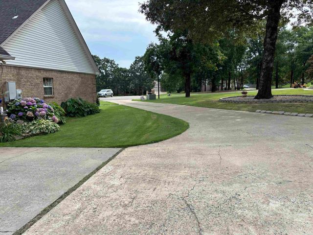 104 E Courtney Cove, Searcy, AR 72143