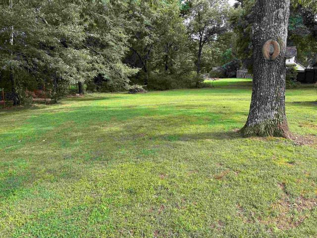 104 E Courtney Cove, Searcy, AR 72143