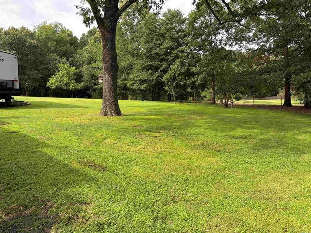 104 E Courtney Cove, Searcy, AR 72143