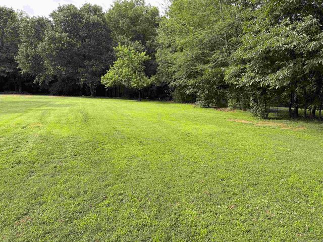 104 E Courtney Cove, Searcy, AR 72143