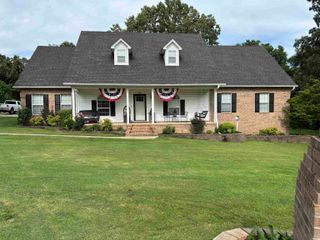 104 E Courtney Cove, Searcy, AR 72143