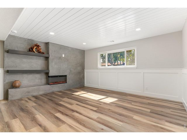 1115 Jennifer Dr, Loveland, CO 80537