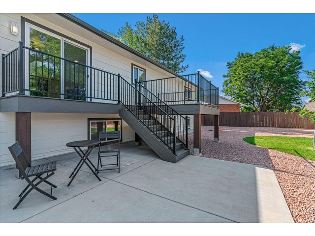 1115 Jennifer Dr, Loveland, CO 80537