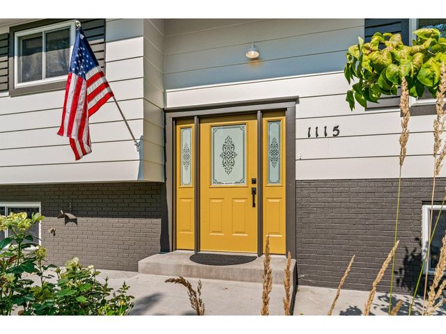 1115 Jennifer Dr, Loveland, CO 80537