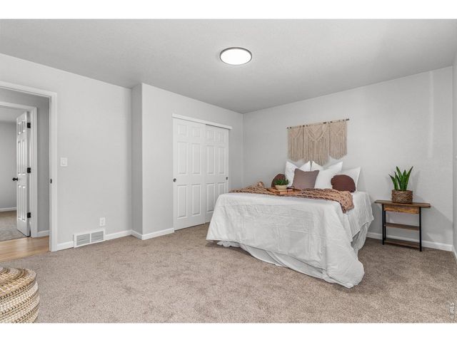 1115 Jennifer Dr, Loveland, CO 80537