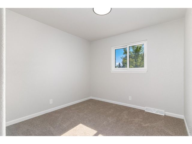 1115 Jennifer Dr, Loveland, CO 80537