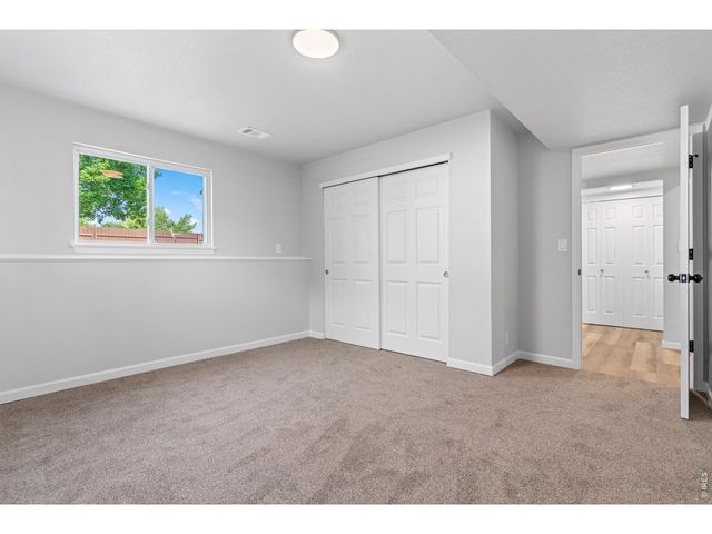 1115 Jennifer Dr, Loveland, CO 80537