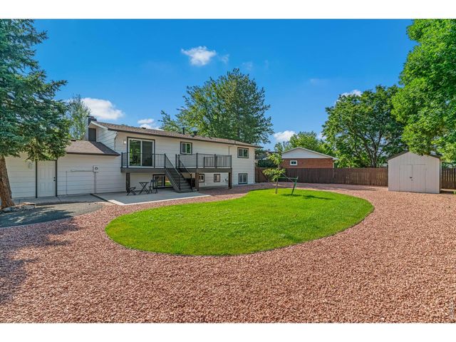 1115 Jennifer Dr, Loveland, CO 80537