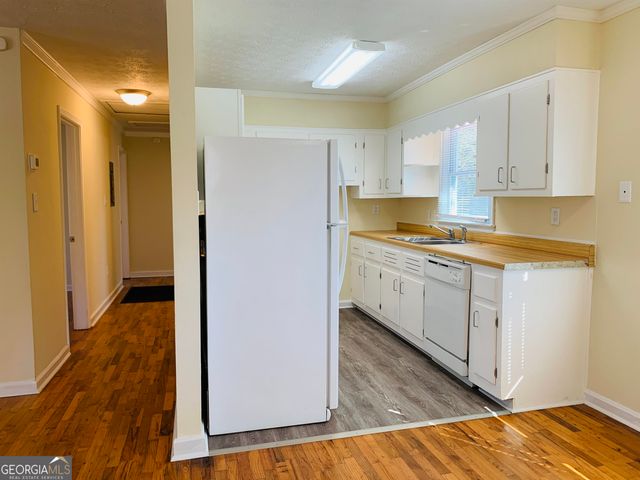 24 Camellia Drive, Newnan, GA 30263