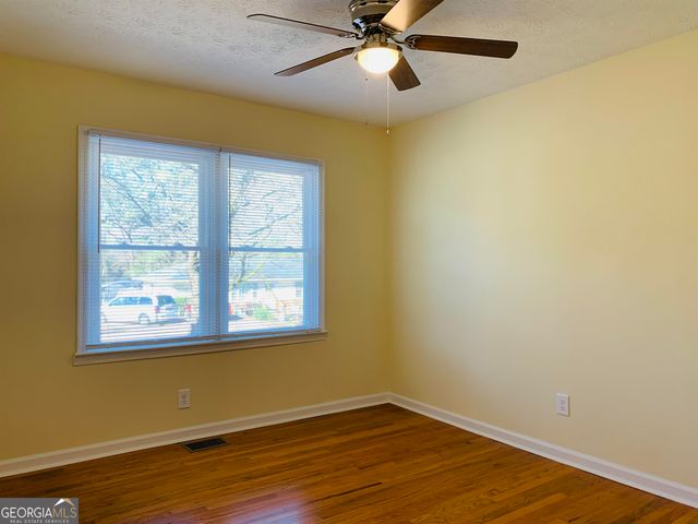 24 Camellia Drive, Newnan, GA 30263