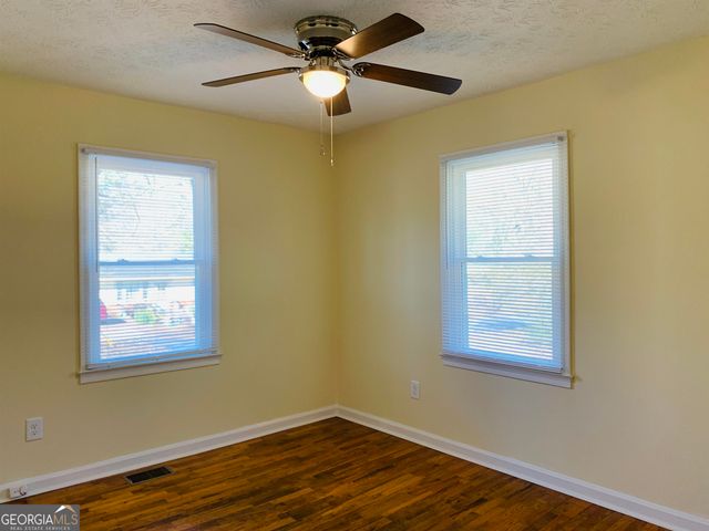 24 Camellia Drive, Newnan, GA 30263