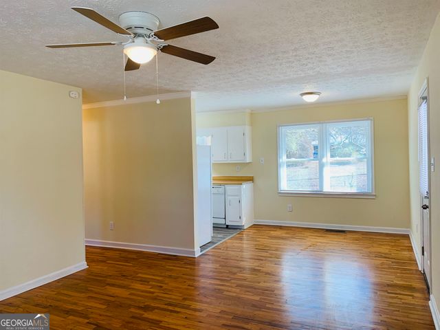 24 Camellia Drive, Newnan, GA 30263