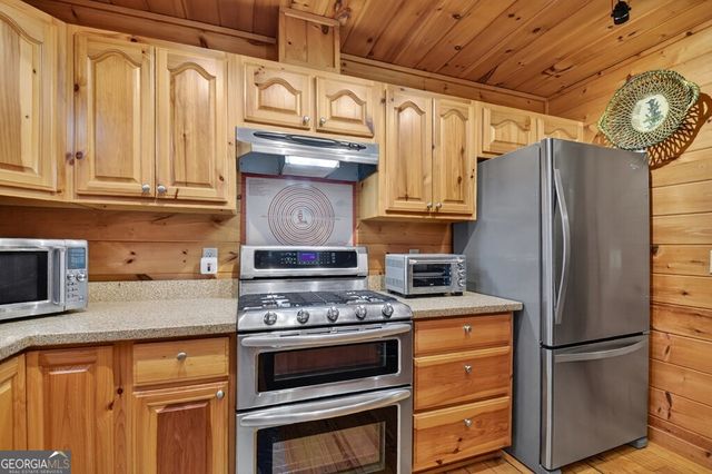 1175 Lickskillet Circle, Epworth, GA 30541