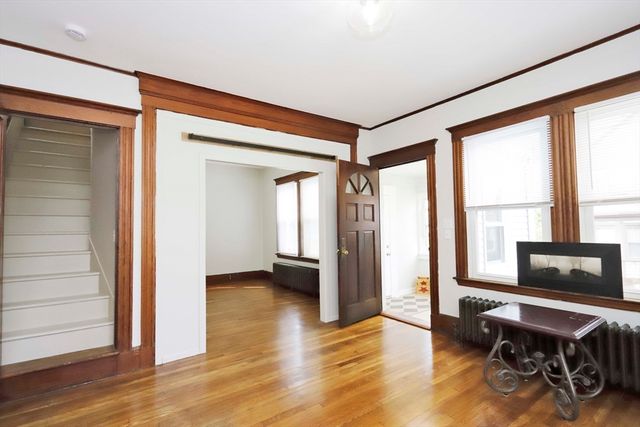 460 Chancery St, New Bedford, MA 02740