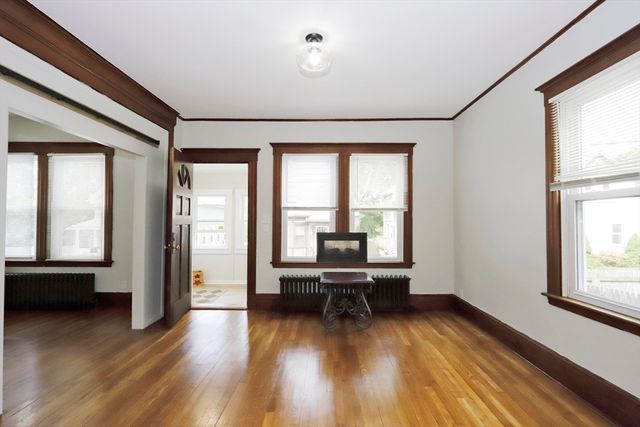 460 Chancery St, New Bedford, MA 02740