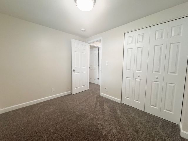 317 Hadleigh Road, Bolingbrook, IL 60440