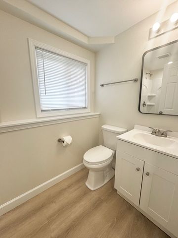 317 Hadleigh Road, Bolingbrook, IL 60440