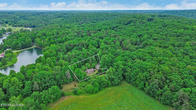 89 Crockett Circle, Crossville, TN 38572