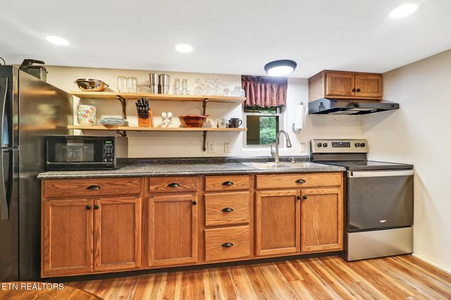 89 Crockett Circle, Crossville, TN 38572