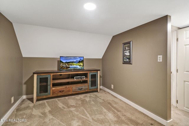 89 Crockett Circle, Crossville, TN 38572