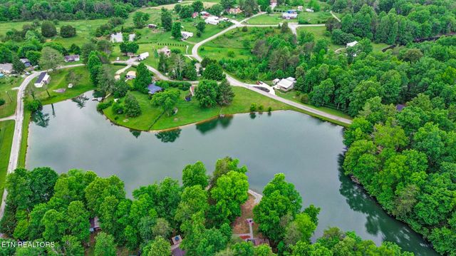 89 Crockett Circle, Crossville, TN 38572
