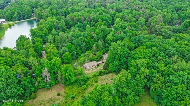89 Crockett Circle, Crossville, TN 38572