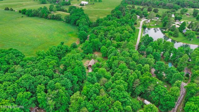 89 Crockett Circle, Crossville, TN 38572