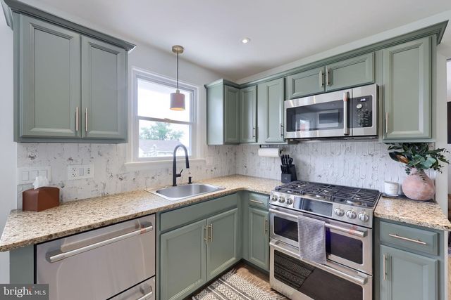1731 RANDOLPH DR, York, PA 17403