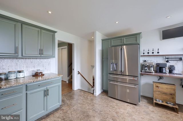 1731 RANDOLPH DR, York, PA 17403