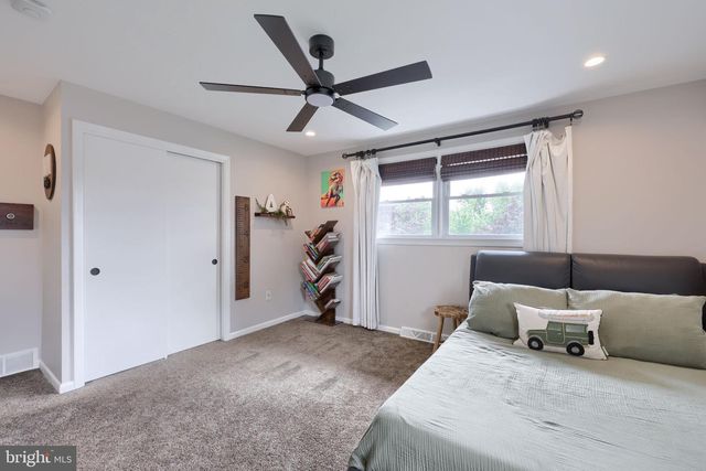 1731 RANDOLPH DR, York, PA 17403