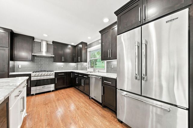 6616 Hillside Lane, Edina, MN 55439