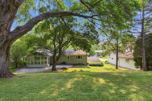 6616 Hillside Lane, Edina, MN 55439