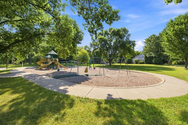 6616 Hillside Lane, Edina, MN 55439