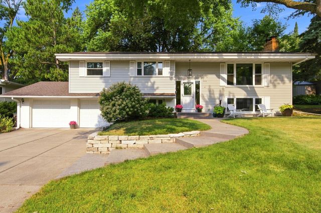6616 Hillside Lane, Edina, MN 55439